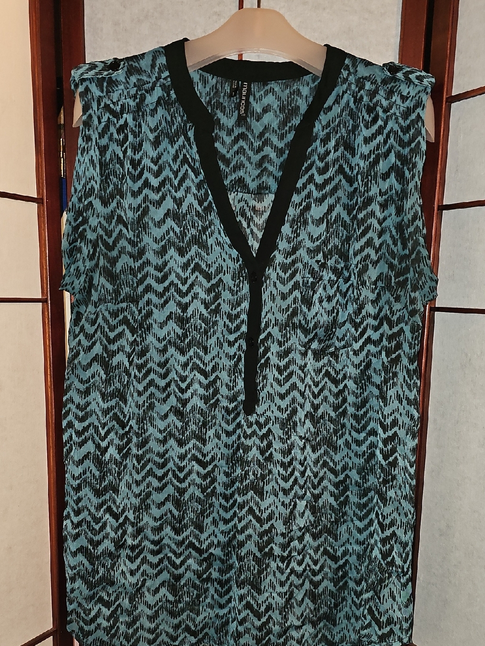 Maurices Teal and Black Zigzag Sleeveless Top